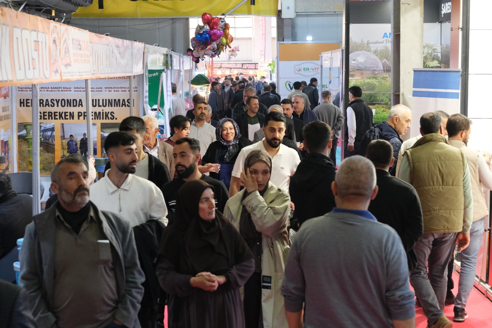 Diyarbakır’daki Doğu ve Güneydoğu’nun en büyük tarım fuarına yoğun ilgi