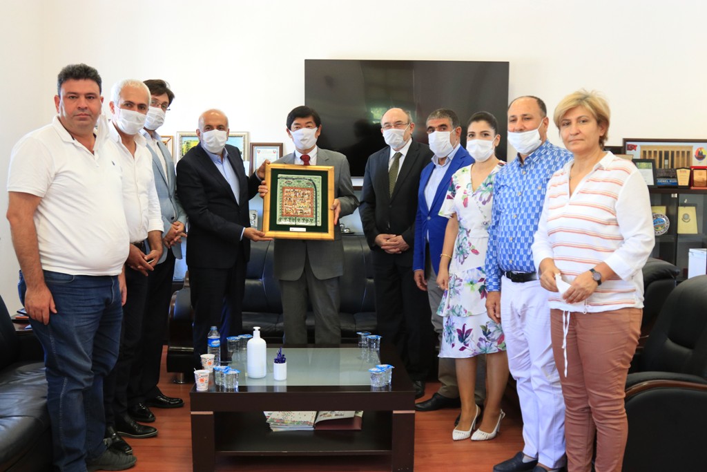 SEFÎRÊ MEZIN Ê ENQERÊ YÊ JAPANYAYÊ AKIYAJIMA HAT SERDANA ODEYA ME