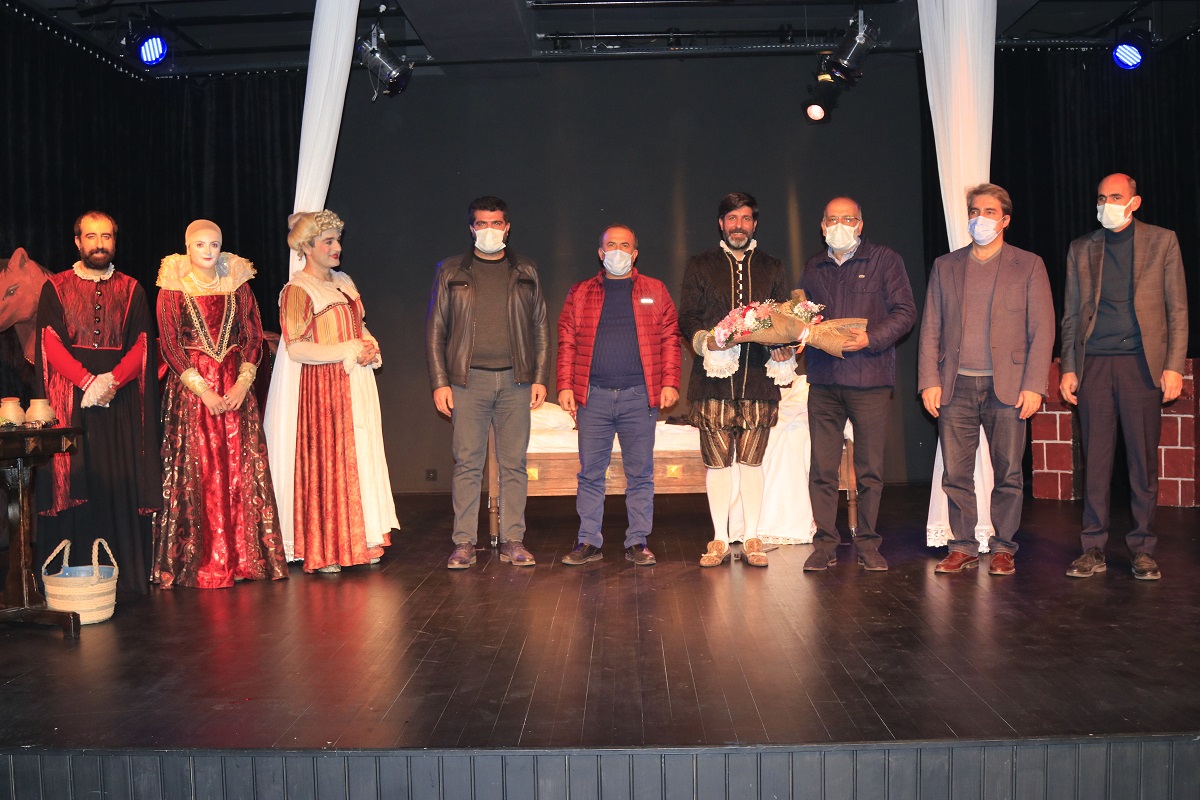 DTSO'dan Pandemi Döneminde Amed Şehir Tiyatrosuna Destek