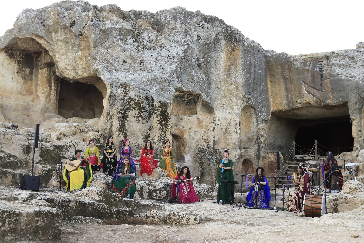 Geçmişin Sesi: Amida Konserleri’nin 5. Serisi Kadınlar İçin
