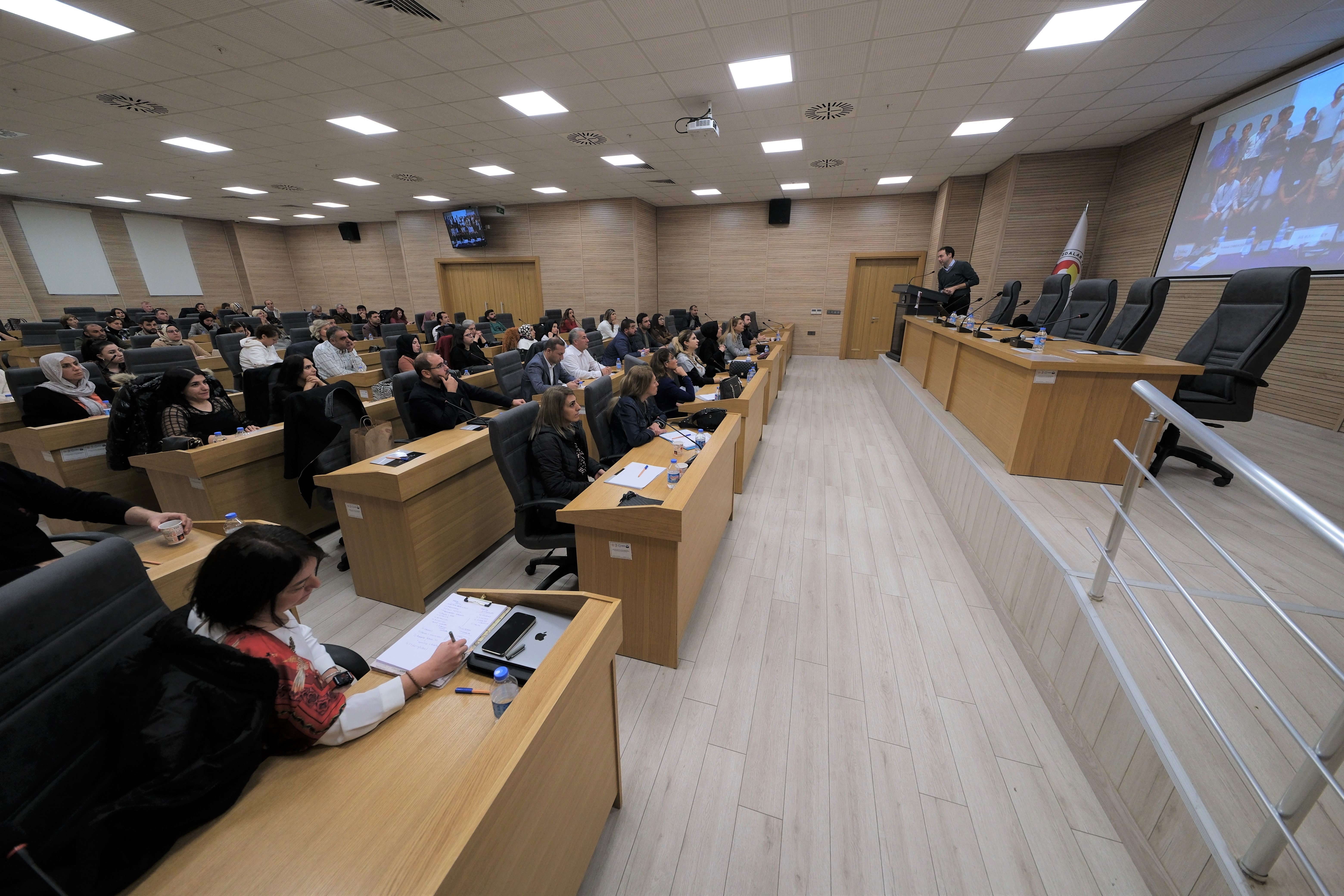 Diyarbakır Girişimci Destek Merkezi’nde Mentorluk Eğitimleri ve Girişimcilik Kampları Devam Ediyor